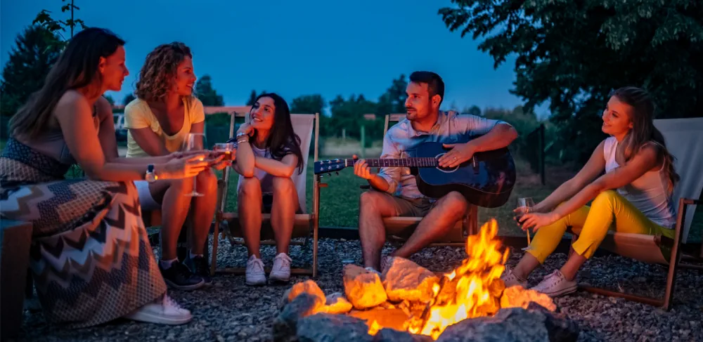 De bästa låtarna för en sommarkväll med vänner